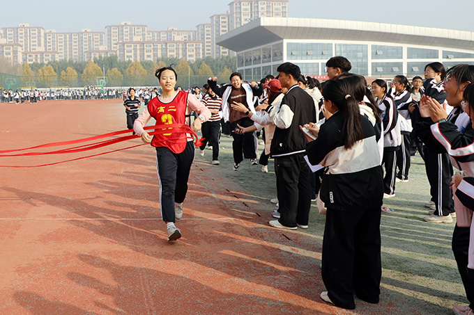 2025秋季运动会.JPG